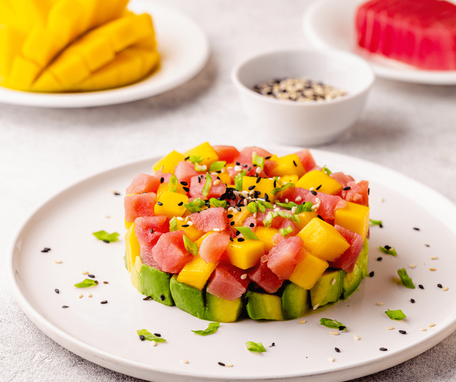 Tuntatar med mango og avocado